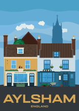 Aylsham Zwei schöne Gebäude, die ein Restaurant und eine Teestube auf dem Marktplatz von Alysham in Norfolk, England, beherbergen.
